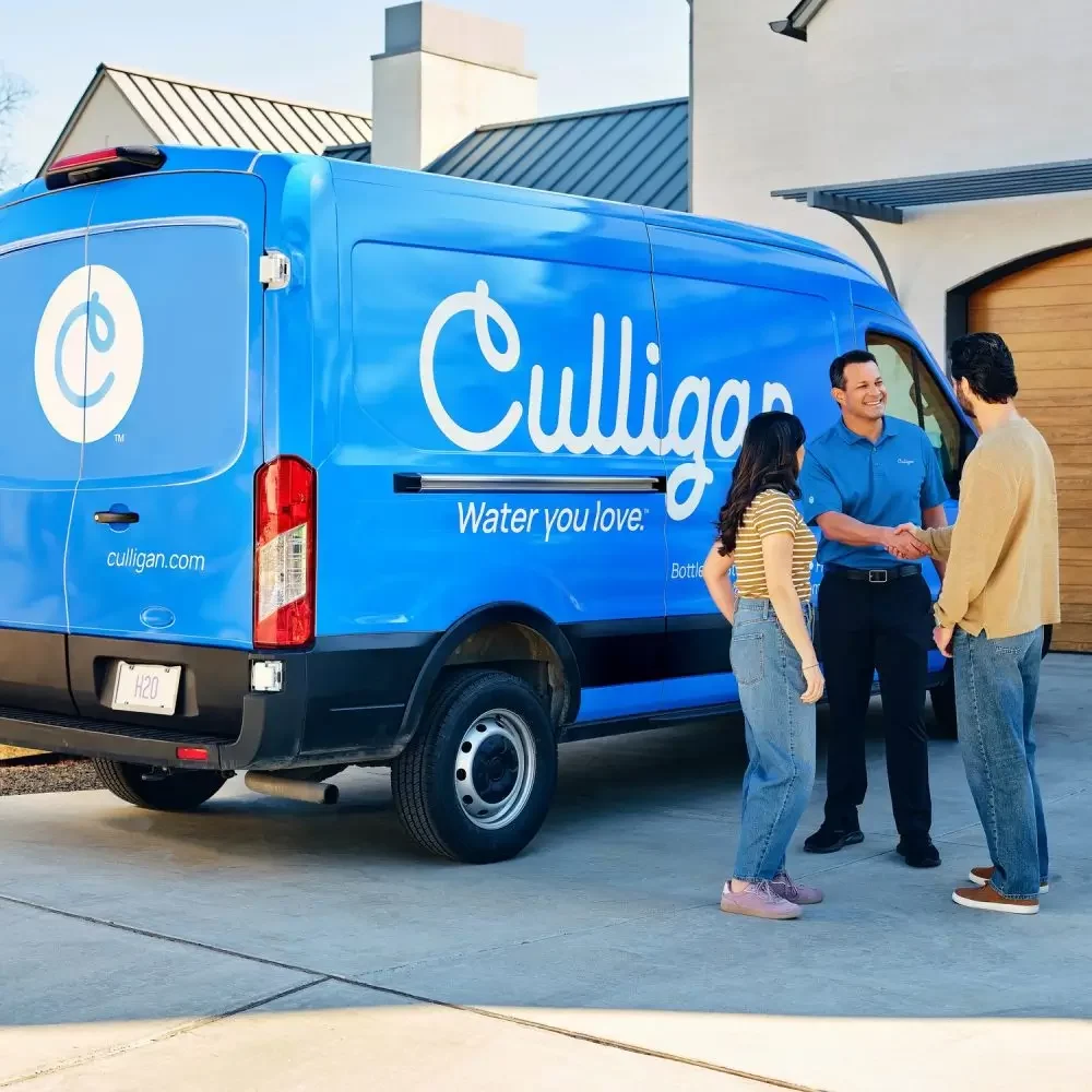 Culliganman Shaking hands with the client